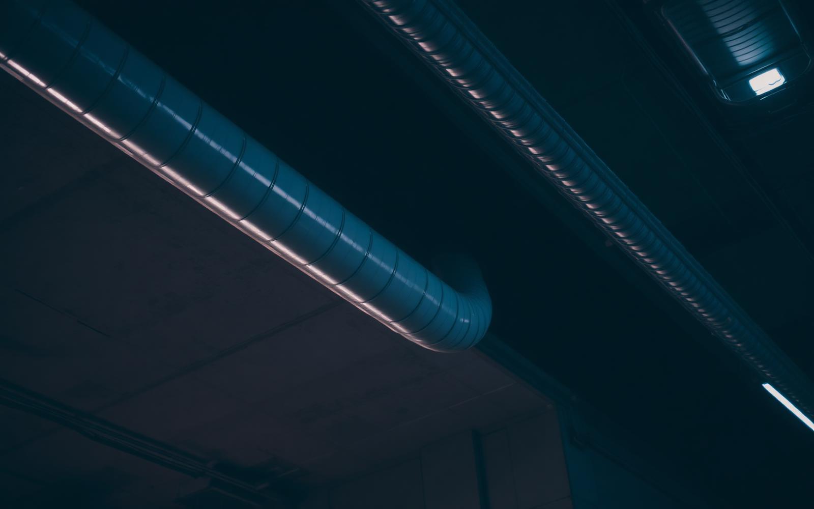 Overhead insulated pipe run